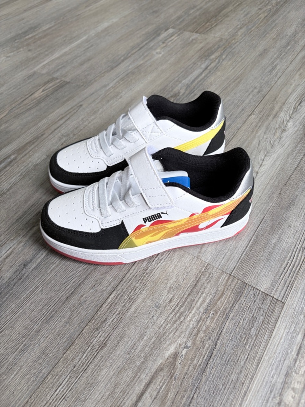 Puma Sneakers - Picture 3 of 9